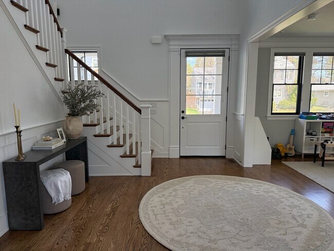 Building Photo - 119 Woodbine Cir