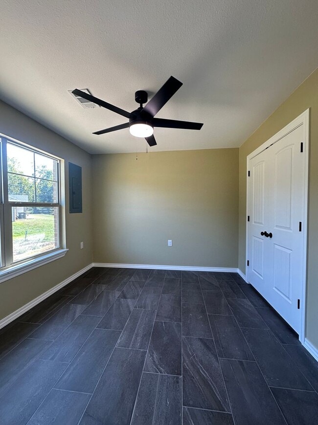 Building Photo - 1720 N 7th St