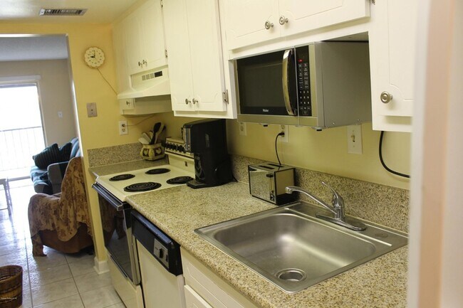Building Photo - 3680 Barna Ave