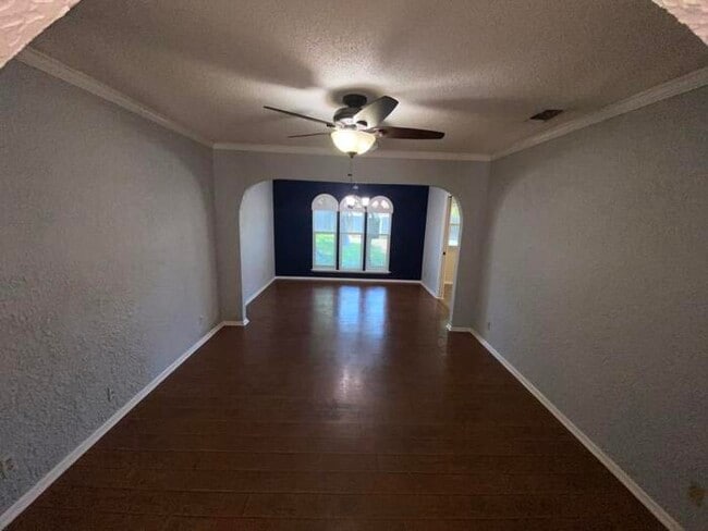Building Photo - 1707 Timber Oak St