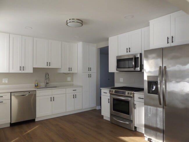 Building Photo - 2203 South St