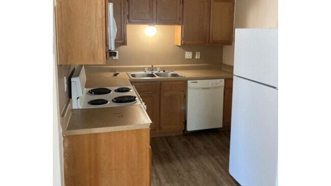 Building Photo - 516 Laredo St