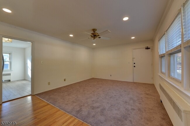 Building Photo - 255 Bogert Rd