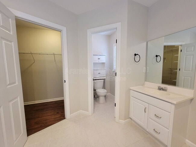 Building Photo - 3239 Osborne Rd NE