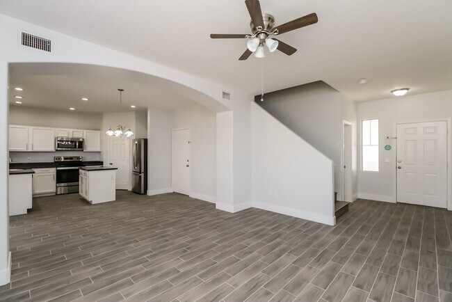Building Photo - 2476 W Gypsum Ave
