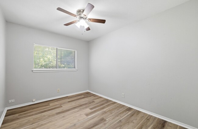Building Photo - 13254 Wood Climb St