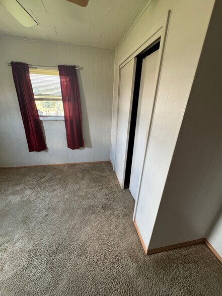 2nd Bedroom - 2202 S Adams Ave