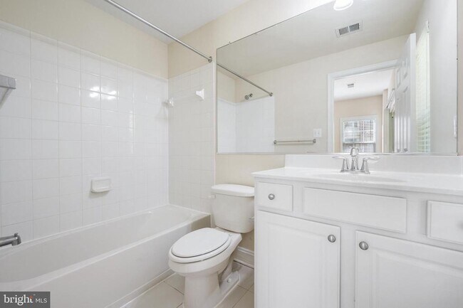 Building Photo - 8341 Broderick Cir
