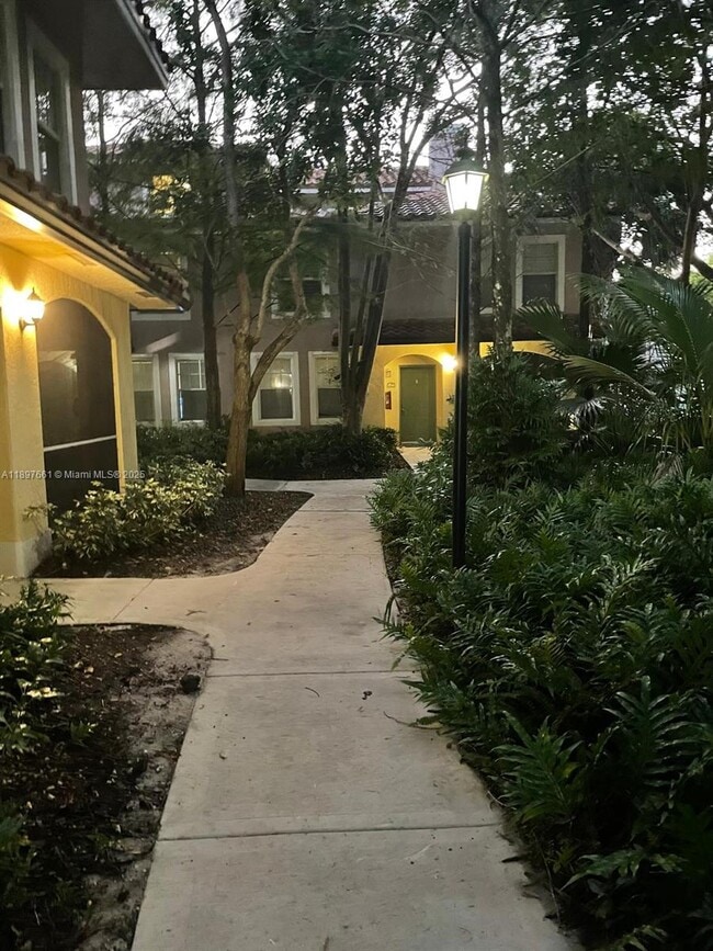 Building Photo - 6474 W Sample Rd