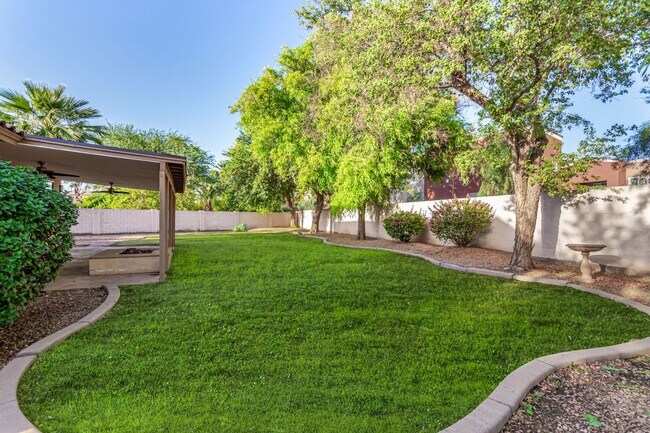 Building Photo - 3-bedroom plus bonus room with 3-car garage on large lot