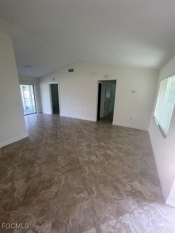 Building Photo - 4527-4529 Skyline Blvd