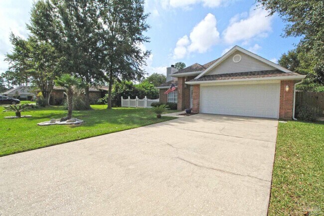 Building Photo - 22 Arapaho Dr