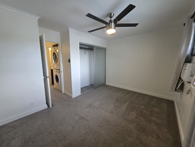 Building Photo - 350 Aoloa St