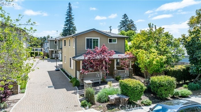 Building Photo - 871 Islay St