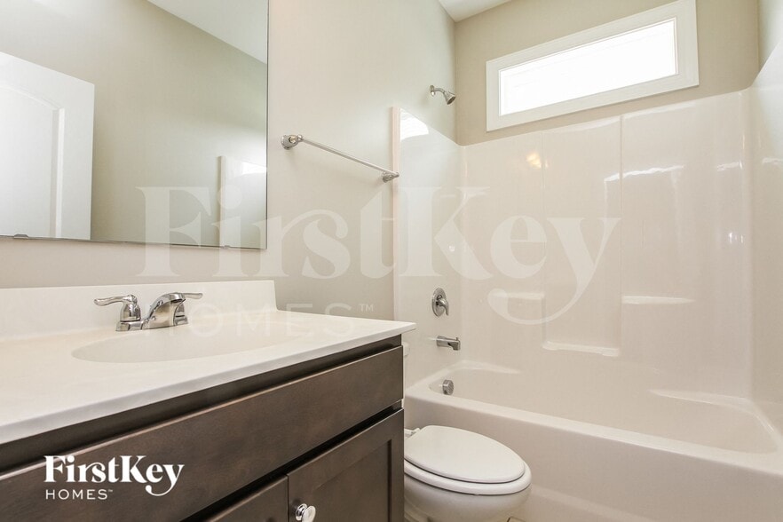 Building Photo - 206 Paradise Hills Cir