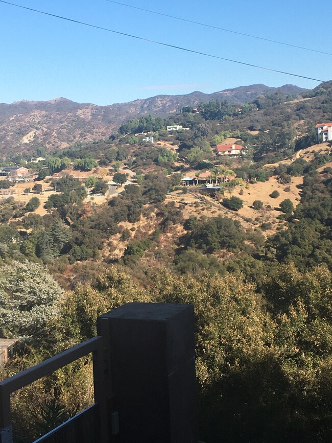 Topanga state park - 21031 Hillside Dr