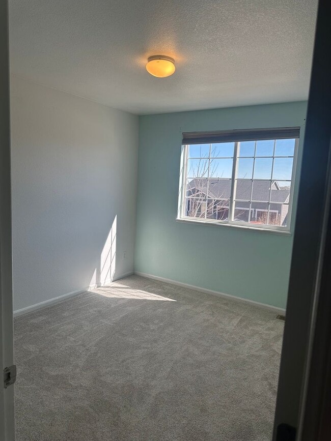 Building Photo - Spacious two-story home located in Woodmen Hills