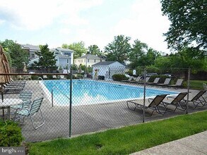 Building Photo - 3515 Washington Blvd