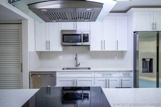 Building Photo - 3810 NW 23rd Ct