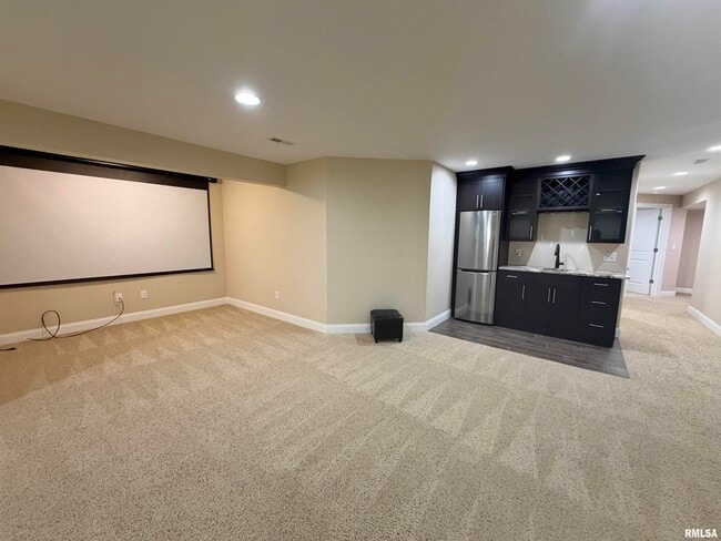 Building Photo - 1805 Blue Stone Dr