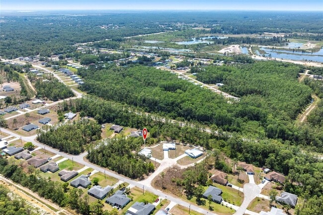 Building Photo - 2004 Rosa Ct