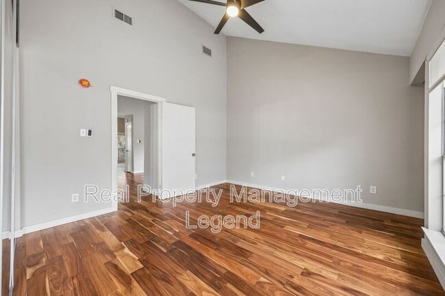 Building Photo - 2506 Wedglea Dr