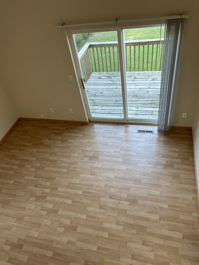 Building Photo - 3240 E Capitol Ave