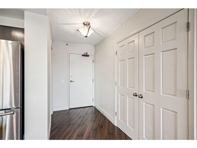 Building Photo - 2950 Dean Pkwy