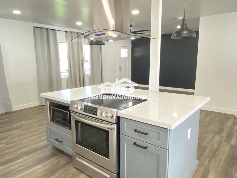 Building Photo - 3027 N 21st St