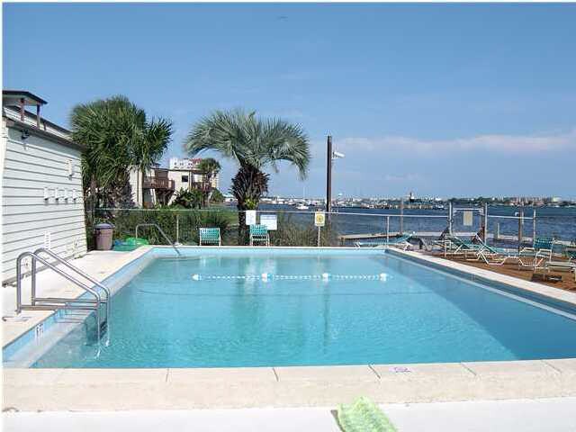 Community Pool - 308 Miracle Strip Pky SW