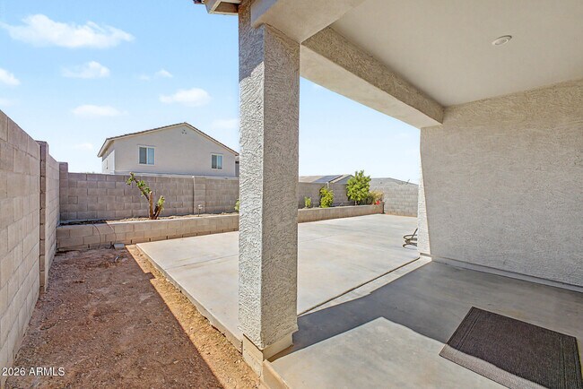 Building Photo - 17865 W Daley Ln