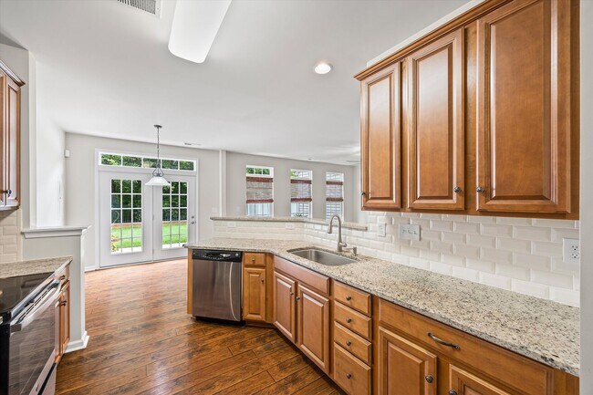 Building Photo - 9736 Springholm Dr