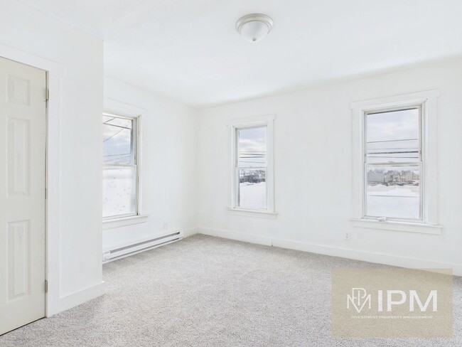 Building Photo - Bright 3 Bedroom, 1.5 Bath Home in Lebanon, Pa!