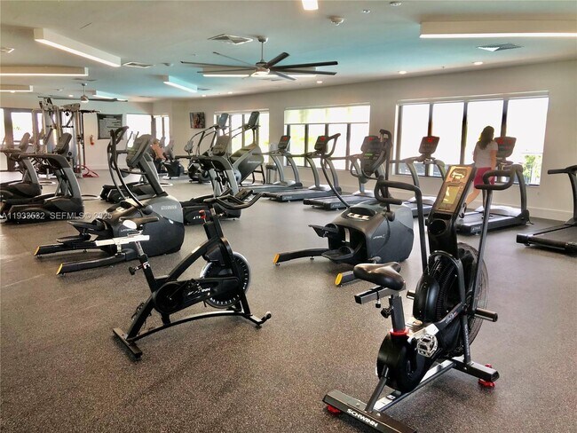 Building Photo - 8301 NW 41st St