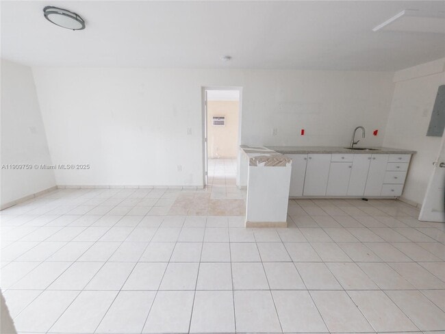 Building Photo - 2575 SW 59th Ave