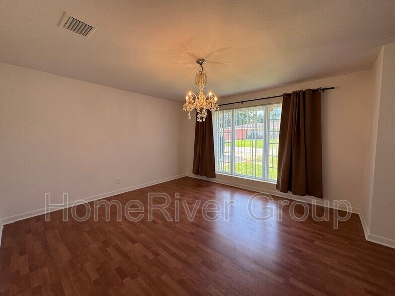 Primary Photo - 2907 Caballero Dr