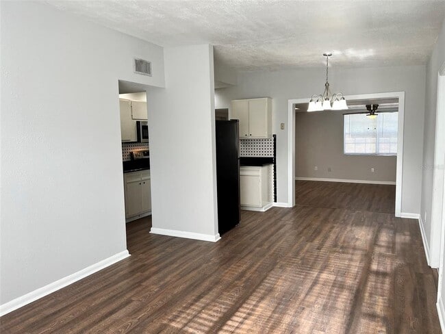 Building Photo - 4903 S 83rd St