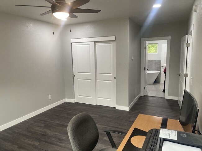 Building Photo - 8561 W Cormorant Way