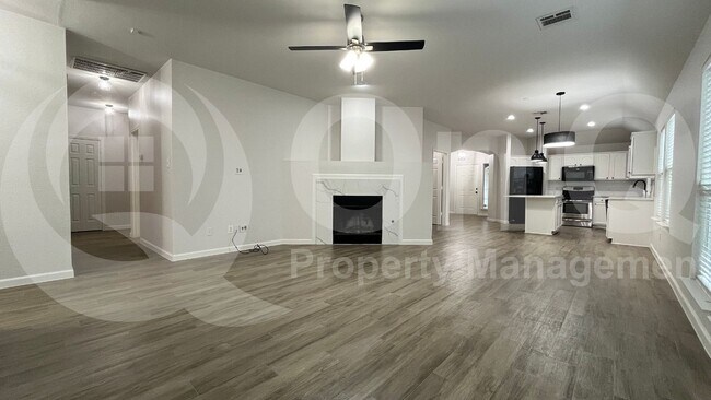 Building Photo - 1509 Lacewing Dr