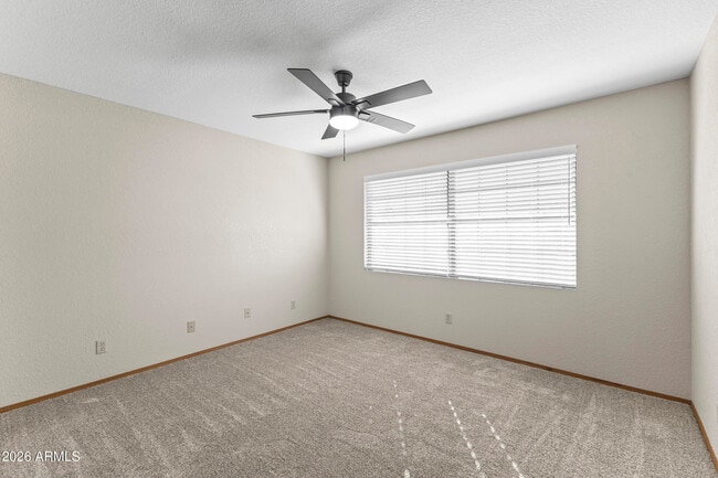 Building Photo - 1306 E La Vieve Ln