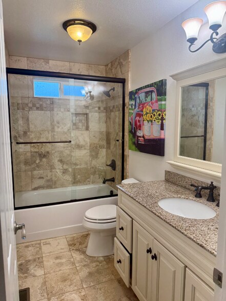 Building Photo - 224 Cotati Oaks Ct W
