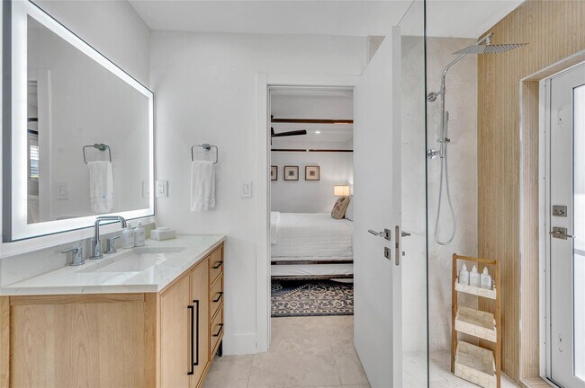 Building Photo - 1700 Marietta Dr