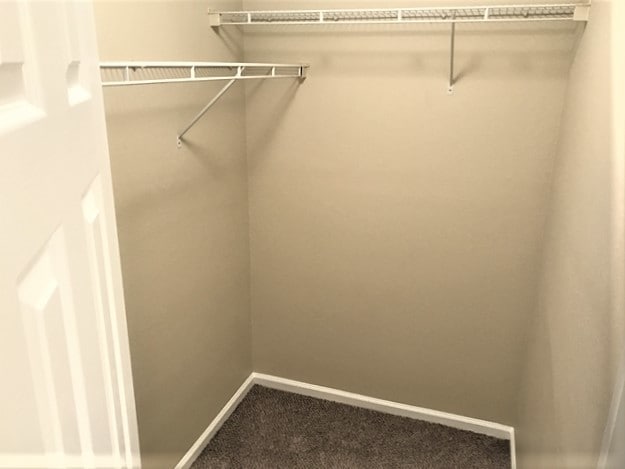 Building Photo - 25 Willow Lakes Dr