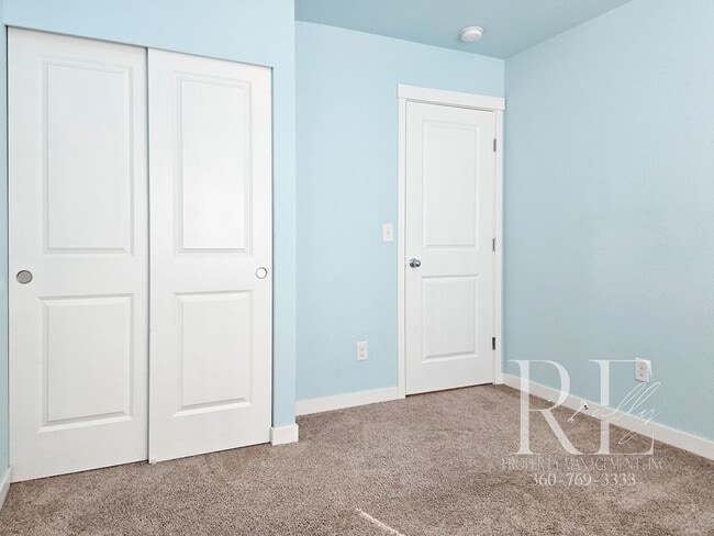 Building Photo - Effortless Elegance in Caldart Heights, Po...