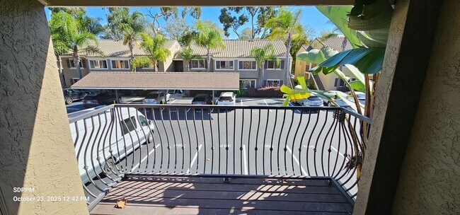 Building Photo - La Jolla / UTC - Villa Toscana - Nice 1 Be...