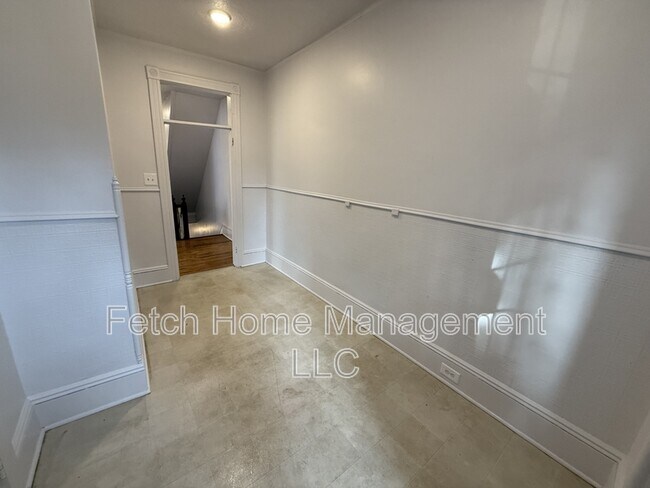 Building Photo - 125 E State St