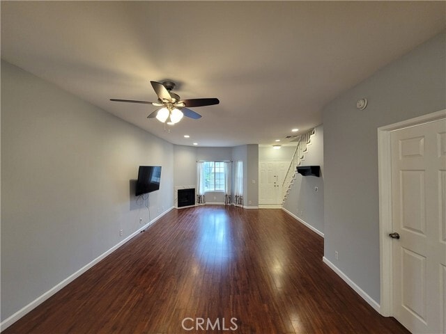 Building Photo - 5730 Vineland Ave
