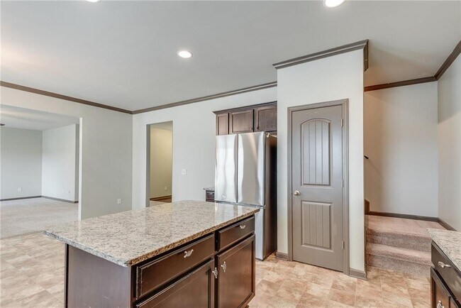 Building Photo - 4135 Whitfield Oak Way NE