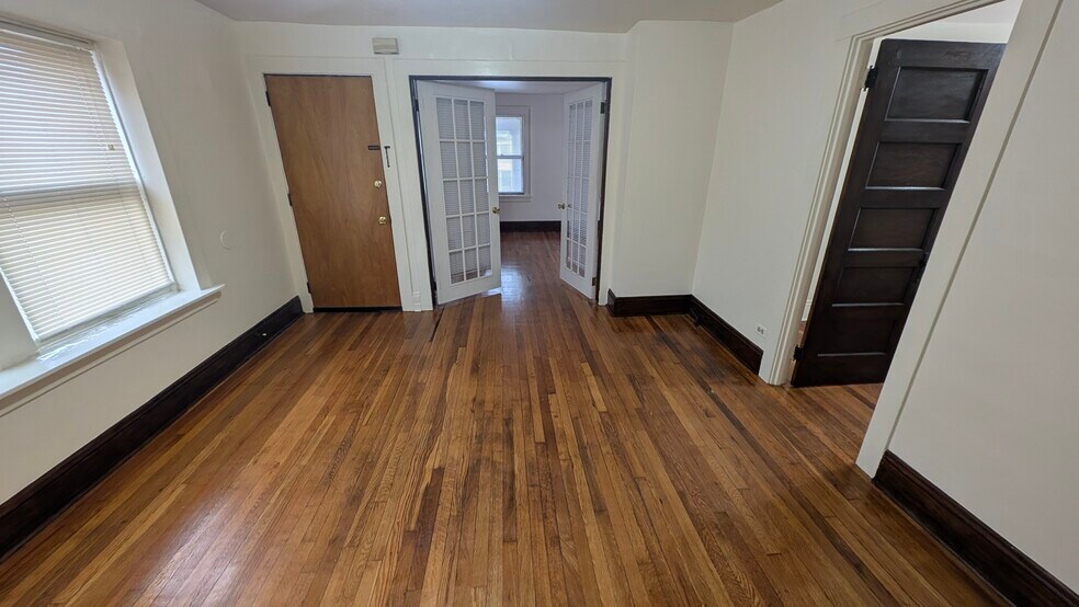 Building Photo - 1973 W 44th St