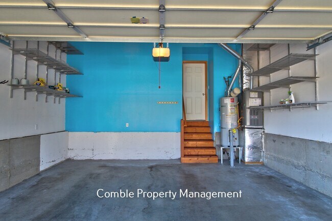 Building Photo - 16115 40th Ave SE